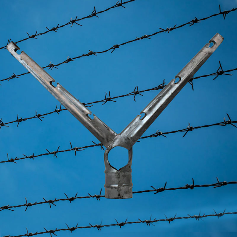 Heavy duty galvanized 6 strand barbed wire fence