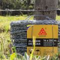 Galvanized anti climb 2 strands 4 points barbed wire fence